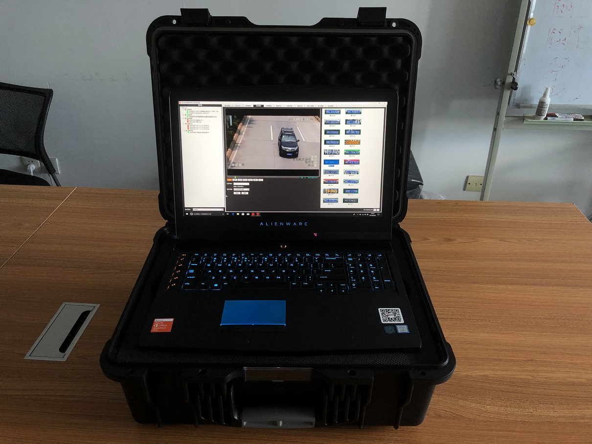 谈球吧官网视频窥伺单兵